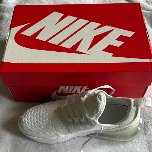 Nike Air Max 270 GS in White and Silver - Picture 4 of 7